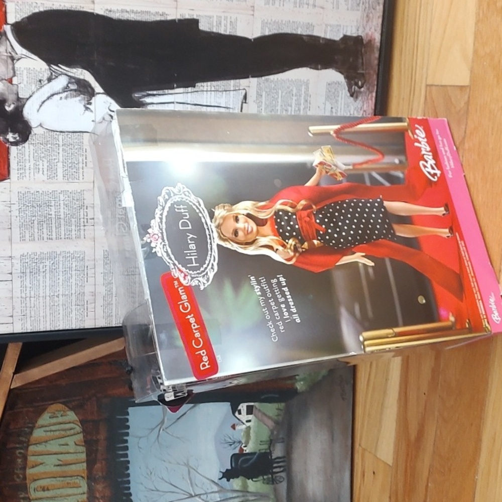 *Hilary Duff Barbie - Picture 7 of 10